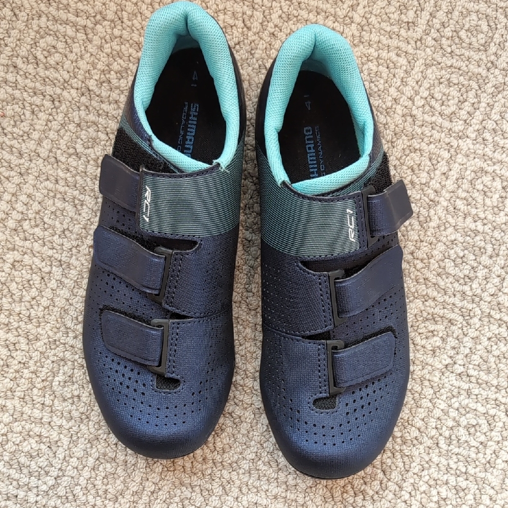 NWOT Shimano Navy Blue Cycling Shoes with Teal Lining
